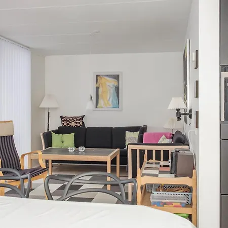 Amazing In Knebel With 4 Bedrooms, Sauna And Internet Ebeltoft